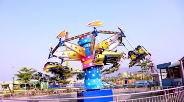 Kite Flyer - Wetnjoy Amusement Park