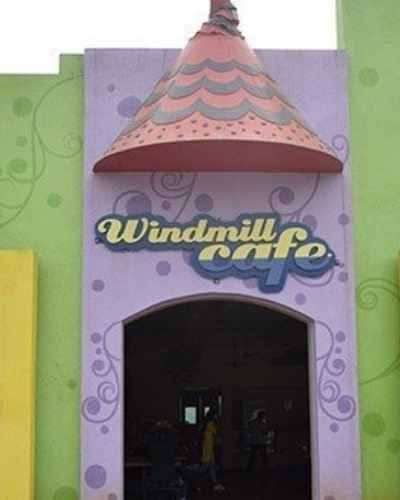 windmill café in wetn'joy park