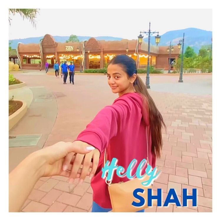 Helly Shah influencer at Wet'njoy