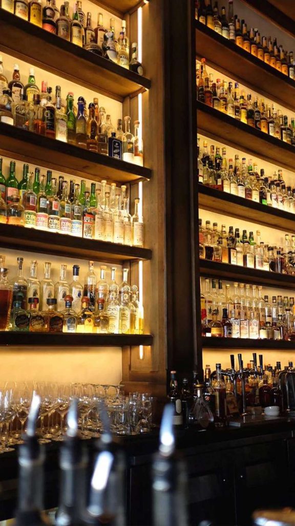 Cafes and Bars Things to do in Mumbai