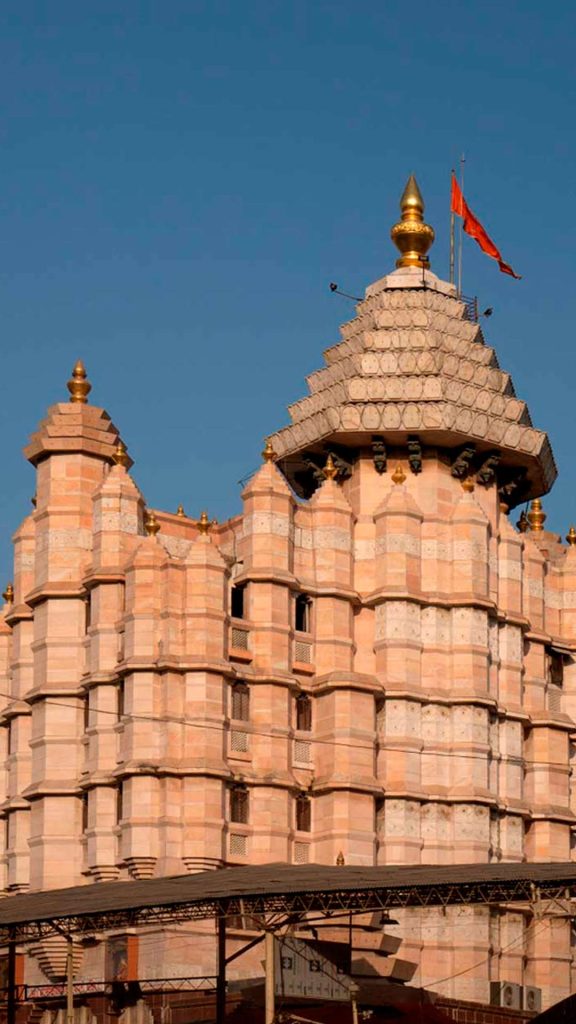 Siddhivinayak Temple Things to do in Mumbai