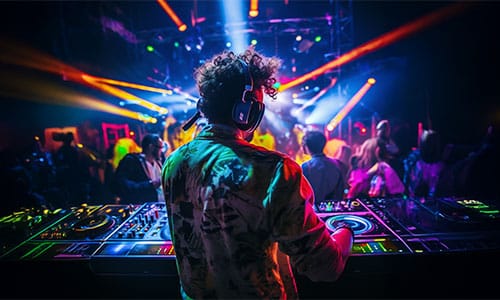 Neon DJ at Wet'nJoy Lonavala Pap